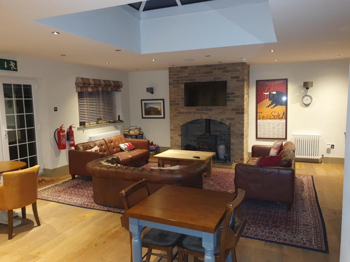 Leafy Lane Guesthouse 앰루크 외부 사진